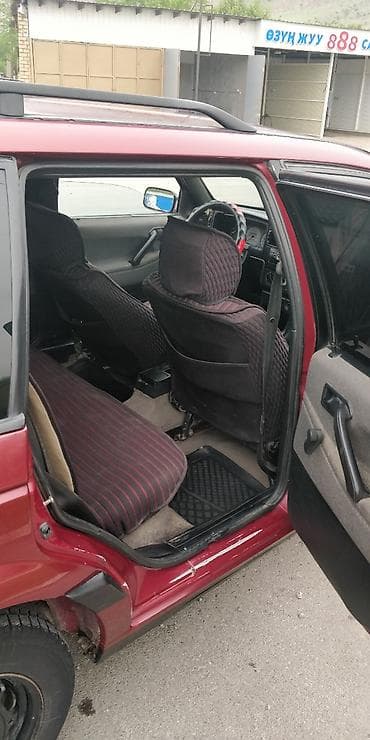 мотор жетта: Volkswagen Passat Variant: 1989 г., 1.8 л, Кол менен иштөөчү, Бензин, Универсал — 4