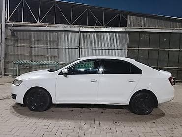 step spada: Toyota Camry: 2018 г., 1.6 л, Механика, Бензин, Хэтчбэк — 4