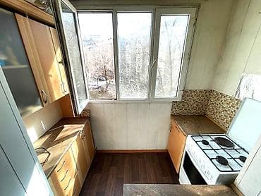 Гаражи: 3 комнаты, 80 м², 105 серия, 3 этаж, Косметический ремонт — 6