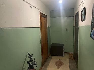 микрорайон: 1 комната, 33 м², 105 серия, 3 этаж — 4