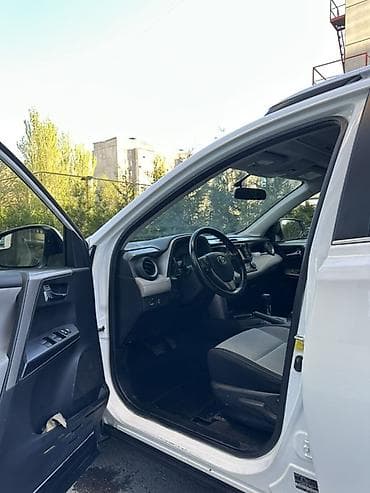 сл: Toyota RAV4: 2016 г., 2.5 л, Гибрид, Кроссовер — 2