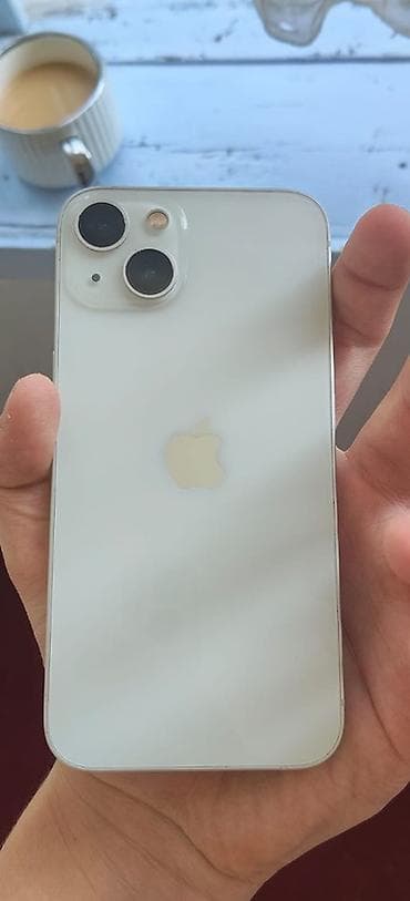Техника и электроника: IPhone 13, Б/у, 128 ГБ, Старлайт — 1