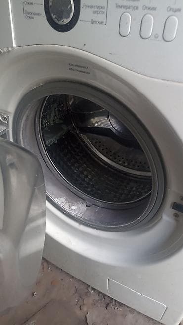spada step: Стиральная машина Samsung Diamond WF8508NHW - Тип: фронтальная — 3