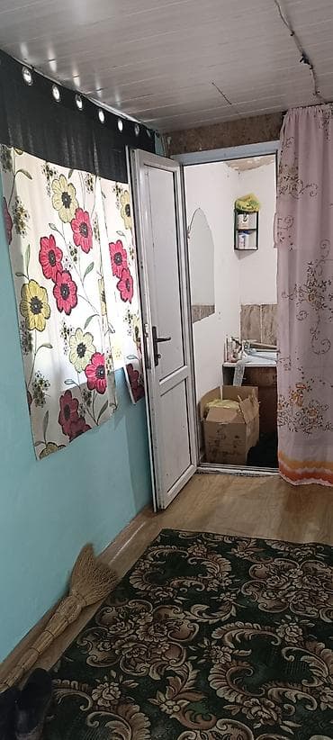 уч коргон: Продается жилой дом с внутренней отделкой и мебелью. Описание: - — 1