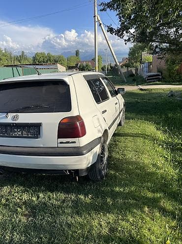 e60 m5: Volkswagen Golf: 1993 г., 1.8 л, Механика, Хэтчбэк — 2