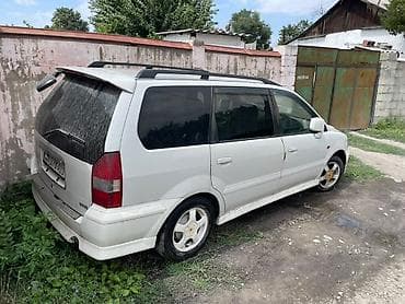 4: Mitsubishi Chariot: 1998 г., 2.4 л, Автомат, Бензин, Универсал — 3