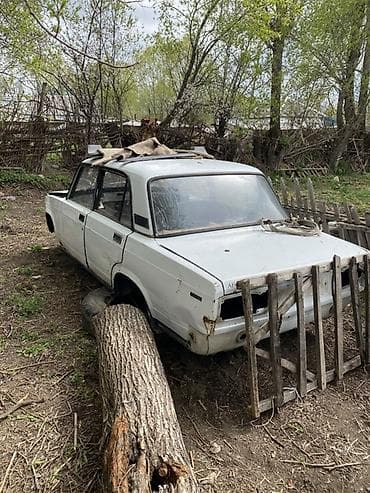накладка на глушитель: Семёрка кузов сатылат 2107 Состояние жакшы документ жок — 1