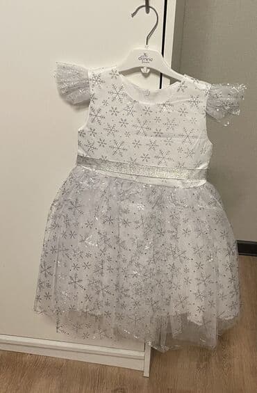 Детский транспорт: Продаю новогоднее платье, новое. Размер 34 (116-122 см). Цена 1500 — 2