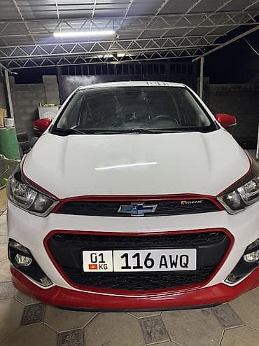 Chevrolet Spark: 2016 г., 1 л, Автомат, Бензин, Лифтбек