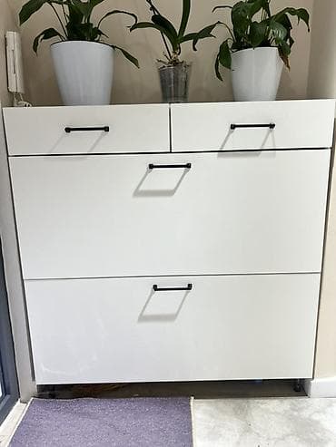 Узкий шкаф для обуви с откидными секциями - Цвет: белый, матовый. -