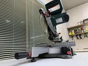 пила торцовочная: Торцовочная пила Metabo с протяжкой KGS 216. Углорез, торцовка. - — 6