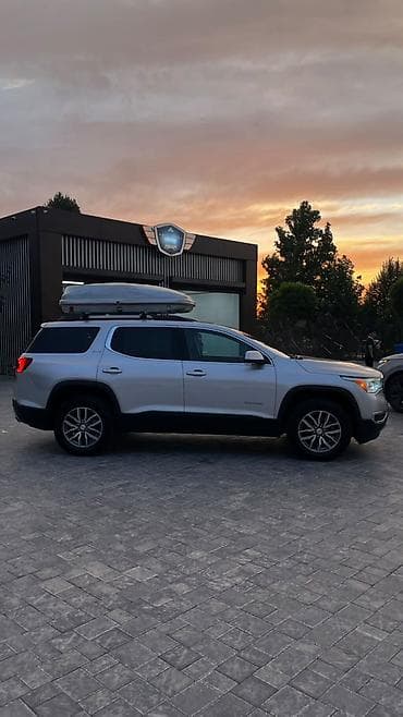 Унаа: GMC Acadia: 2018 г., Кроссовер — 7