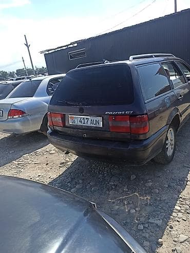 бампер на w202: Volkswagen Passat Variant: 1994 г., 2 л, Механика, Бензин, Универсал — 3