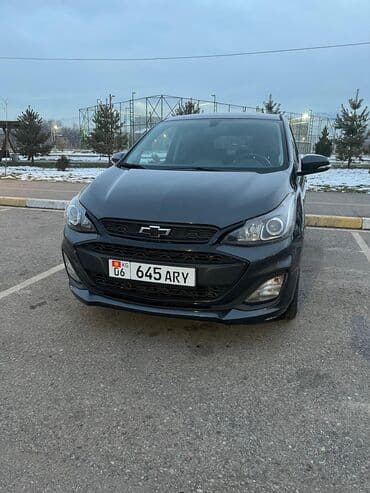 Chevrolet Spark: 2019 г., 1 л, Вариатор, Бензин, Хэтчбэк