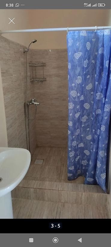 1 комнат: Сдаю 700 сом в сутки на чел. Иссык Куле.1/2/3/4/5/6 местные номера в — 4