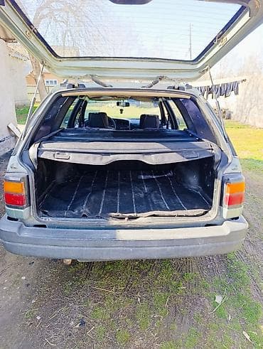 авто наклейка: Volkswagen Passat: 1988 г., 1.8 л, Механика, Бензин, Универсал — 7