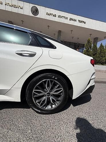 kia 2023: Kia K5: 2023 г., 2 л, Автомат, Газ, Седан — 5