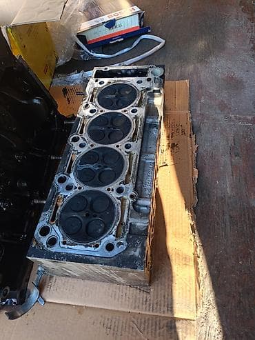 Двигатели, моторы и ГБЦ: Головка блока цилиндров и комплект деталей двигателя (рядная — 2