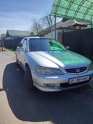 Honda Accord: 2001 г., 1.8 л, Механика, Газ, Хэтчбэк