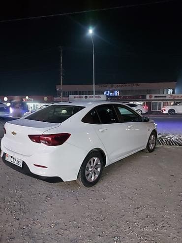 70 сом: Chevrolet Onix: 2021 г., 1 л, Автомат, Бензин, Седан — 5