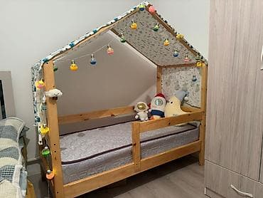 детскую кровать: Детская кровать с каркасом в виде домика и тканевым навесом-расцветки — 2