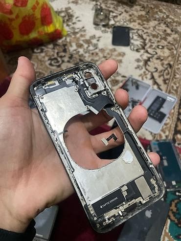 разный: Лот запчастей для смартфонов Состав по фото: - Корпуса и элементы — 4