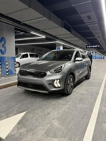 ниро: Kia Niro: 2021 г., 1.6 л, Робот, Гибрид, Кроссовер — 2