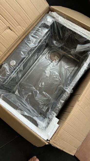 раковина с тумбой в бишкеке: Продается новая мойка! Цена:15000 сом! Качество 100 из 100 Метал — 7