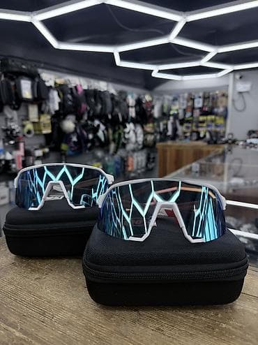 велосипе: Очки спортивные. Подходят для активных видов спорта (бег, велосипед) — 2