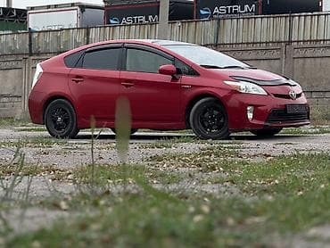 капот виш: Toyota Prius: 2012 г., 1.8 л, Вариатор, Гибрид, Лифтбек — 10