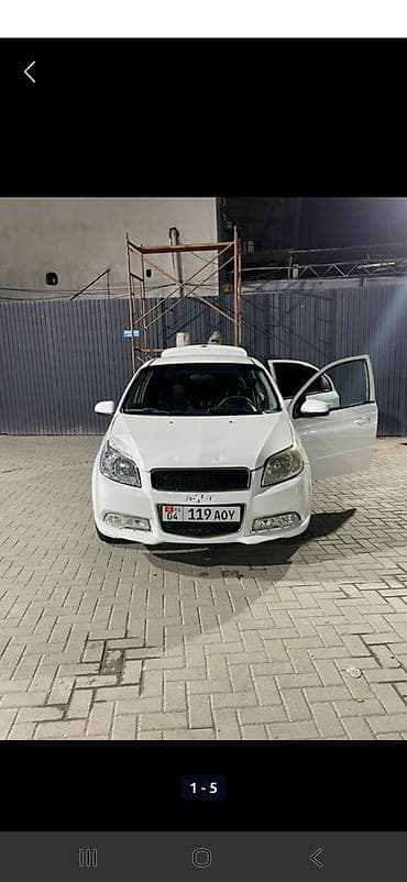 Унаа сатуу: Chevrolet Aveo: 2017 г., 1.5 л, Кол менен иштөөчү, Бензин, Седан — 1