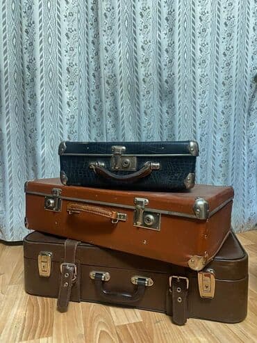 продаю дорожный чемодан: Чемодан, Материал: Натуральная кожа, Средний (40 - 70 л), Твердый корпус — 1