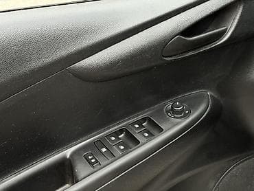 Продажа авто: Chevrolet Spark: 2016 г., 1 л, Автомат, Бензин, Хэтчбэк — 10