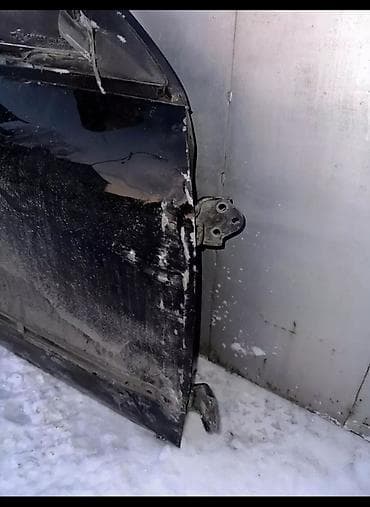 галант 8: Дверь Передняя правая Mitsubishi, Б/у, Оригинал — 2