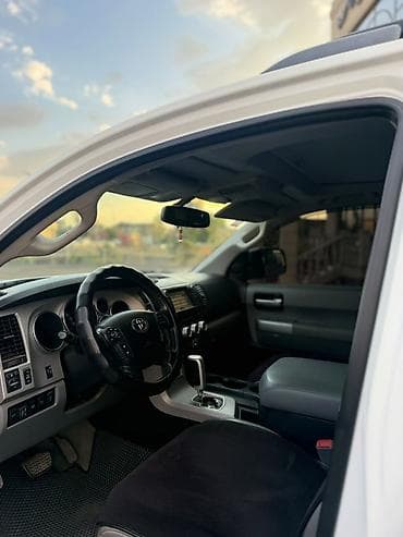 багажник ист: Toyota Sequoia: 2008 г., 5.7 л, Автомат, Газ, Внедорожник — 10