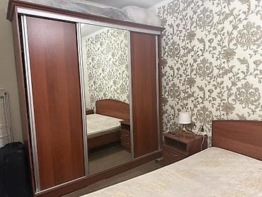 грецский орех: Спальный гарнитур в классическом стиле, цвет тёплый орех. Состав — 2