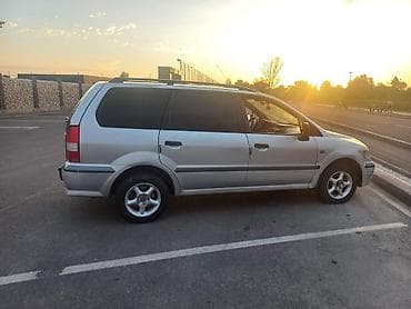 Mitsubishi Space Wagon: 2000 г., 2.4 л, Механика, Бензин, Универсал at lalafo.kg Mitsubishi Space Wagon: 2000 г., 2.4 л, Механика, Бензин, Универсал