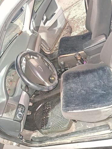 беловодск авто: ВАЗ (ЛАДА) Priora: 2009 г., Механика, Бензин, Седан — 2