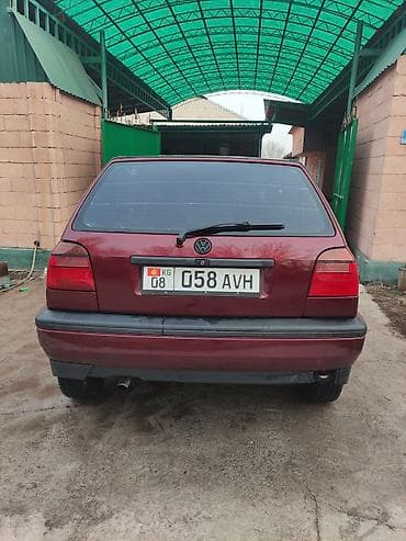 сиз 82 1: Volkswagen Golf: 1992 г., 1.8 л, Кол менен иштөөчү, Бензин — 9