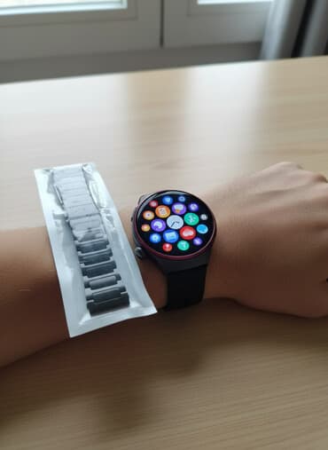 Смарт‑часы круглые с сенсорным дисплеем и набором предустановленных