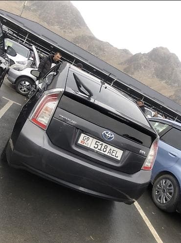 toyota belta: Toyota Prius: 2012 г., 1.8 л, Автомат, Гибрид, Хэтчбэк — 4