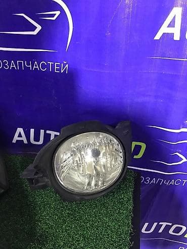 Левая противотуманная фара Toyota 2002 г., Б/у, Оригинал