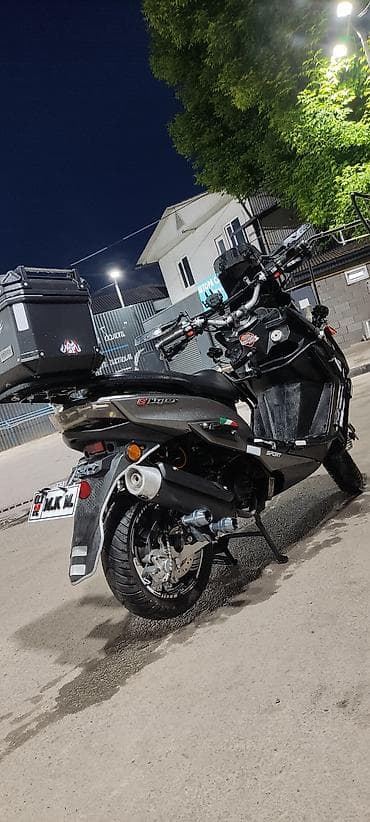 gsx 200: Макси-скутер 160 куб. см, Бензин, Б/у — 3