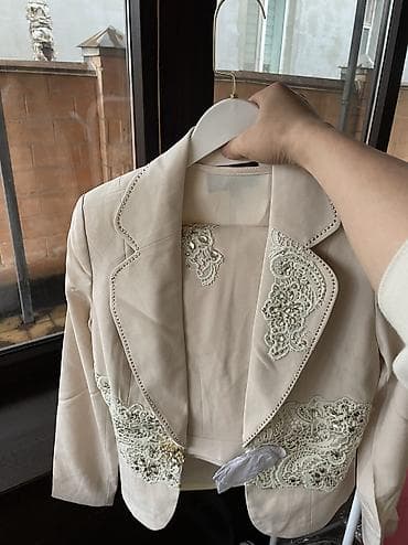 шубы дордой: Продаю остатки с Дордой, 700 штук . Всё женское (платья констюмы — 5