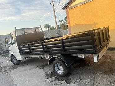 shacman m3000: Легкий грузовик, Mercedes-Benz, Стандарт, 3 т, Б/у — 3