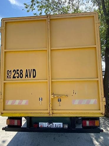 220 кузов: Грузовой фургон Mercedes-Benz Sprinter 413 CDI - Тип: бортовой фургон — 3