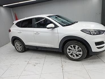 Транспорт: Hyundai Tucson: 2018 г., 1.6 л, Робот, Дизель, Кроссовер — 2