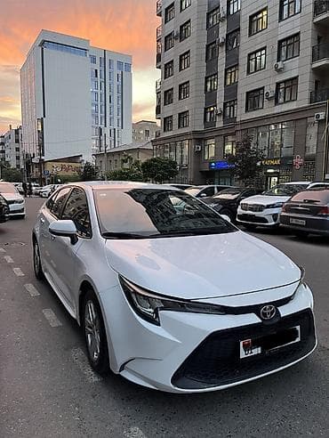 Toyota Corolla: 2022 г., 1.5 л, Автомат, Бензин, Седан
