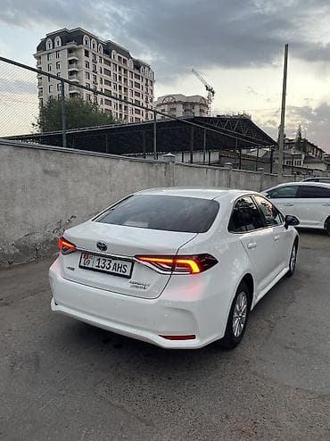 byd leopard: Toyota Corolla: 2022 г., 1.8 л, Автомат, Гибрид, Седан — 4