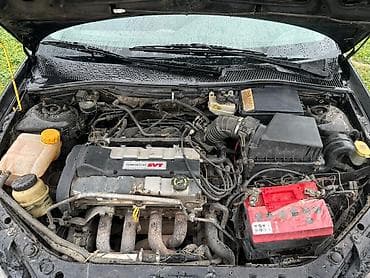 4runner 2004: Ford Focus: 2004 г., 2 л, Механика, Бензин, Хэтчбэк — 7